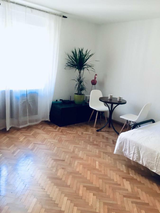 Apartment Flamingo Ljubljana Exteriör bild
